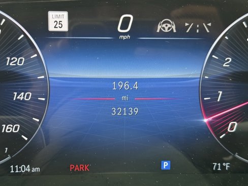 Used 2022 Mercedes-Benz S 500 4MATIC w/ AMG Line Package image 23