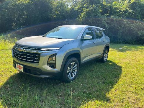 New 2026 Chevrolet Equinox LT w/ Convenience Package II image 2