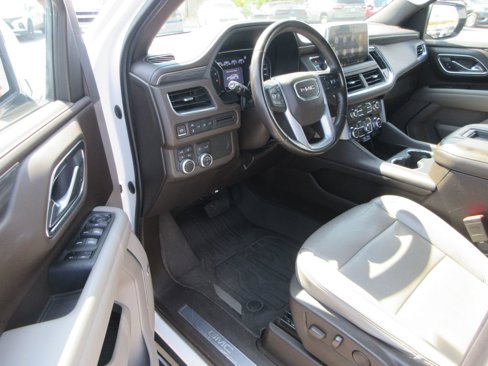 Used 2021 GMC Yukon SLT image 12