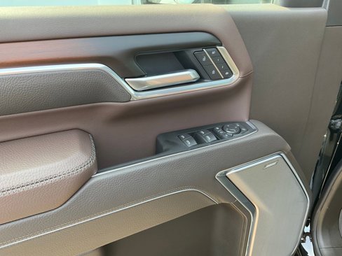 New 2026 GMC Sierra 2500 Denali w/ Denali Reserve Package image 16