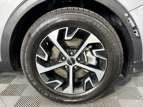 Used 2025 Kia Sportage EX w/ Premium Package image 31