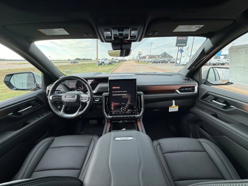 New 2026 GMC Yukon Denali w/ Denali Reserve Package image 16
