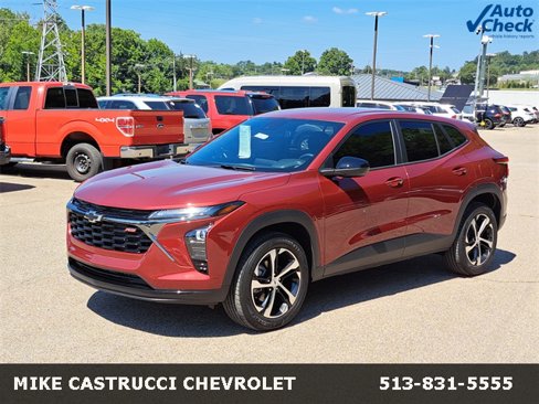 Used 2025 Chevrolet Trax RS w/ Driver Confidence Package image 1