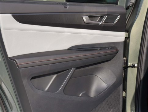 New 2025 Volkswagen Atlas Peak Edition SE image 26