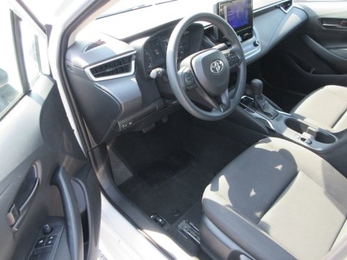 Used 2023 Toyota Corolla LE image 11