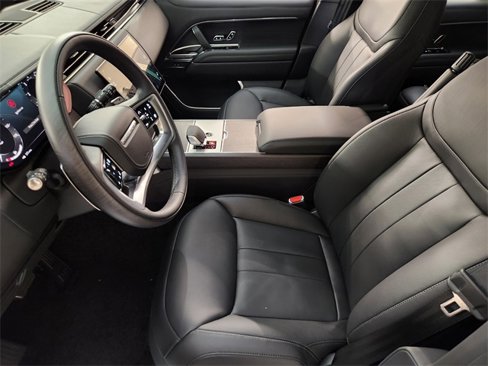 New 2025 Land Rover Range Rover SE image 14