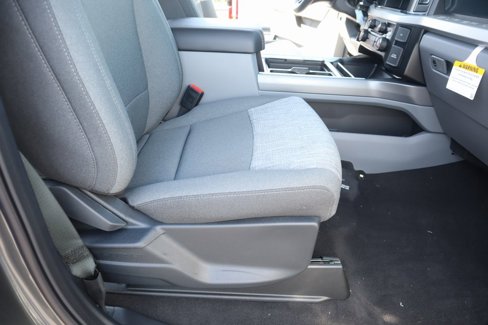 New 2025 Ford F250 XLT w/ FX4 Off-Road Package image 12