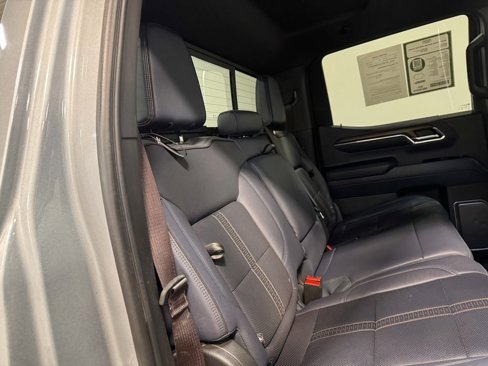 Used 2024 Chevrolet Silverado 1500 High Country image 83