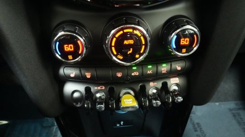 Certified 2024 MINI Cooper SE image 25
