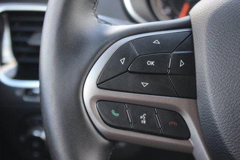 Used 2020 Jeep Cherokee Limited image 13