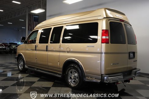 Used 2006 Chevrolet Express 1500 w/ Preferred Equipment Group image 9
