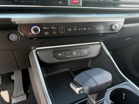 New 2026 Kia Carnival SX Prestige image 18