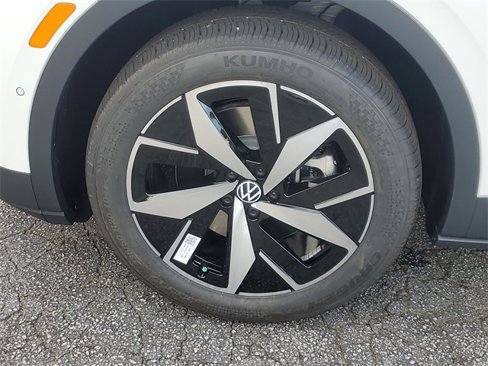 New 2025 Volkswagen ID.4 Pro S image 9