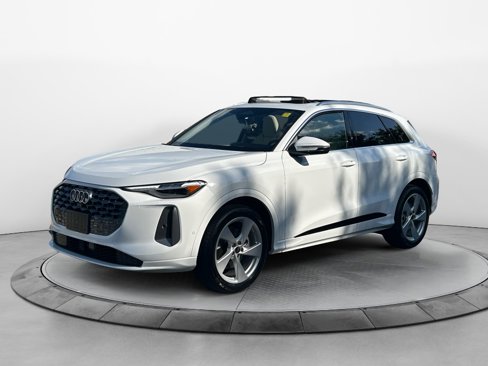 New 2025 Audi Q5 Prestige image 3
