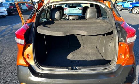 Used 2019 Nissan Kicks SR w/ SR Premium Package image 12