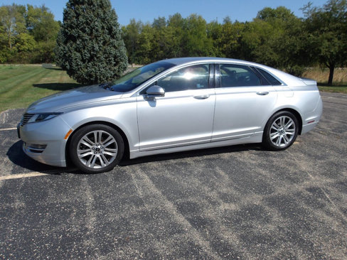 Used 2015 Lincoln MKZ w/ Equipment Group 102A Reserve image 9