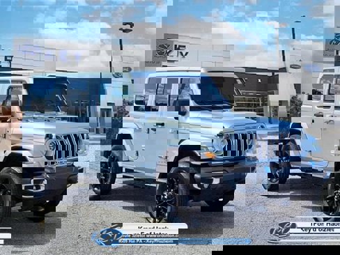 Used 2024 Jeep Wrangler Unlimited Sahara image 1