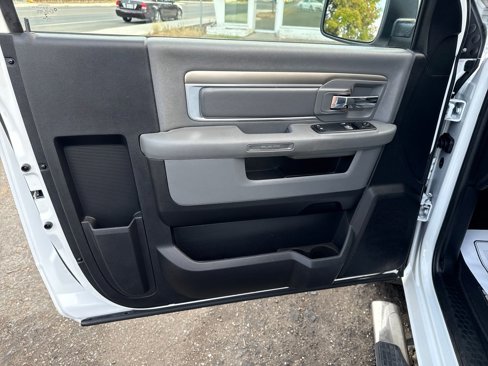 Used 2016 RAM 1500 Express image 10