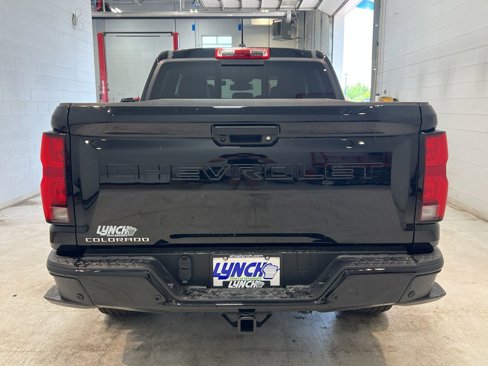 New 2025 Chevrolet Colorado LT w/ LT Convenience Package image 37