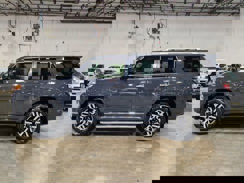 Used 2024 Toyota 4Runner Limited image 8