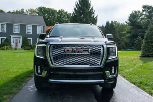 Used 2023 GMC Yukon XL Denali image 8