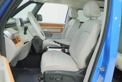 New 2025 Volkswagen ID. Buzz 1st Edition image 23