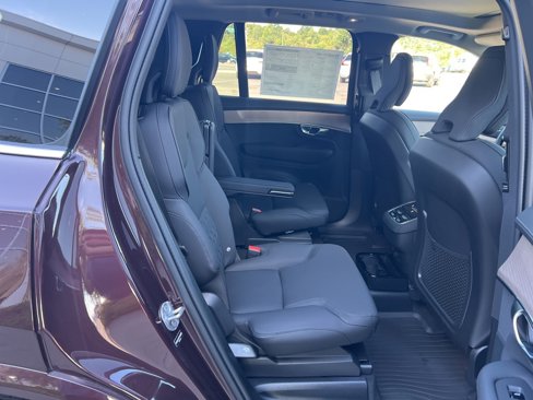 New 2026 Volvo XC90 B6 Plus image 36