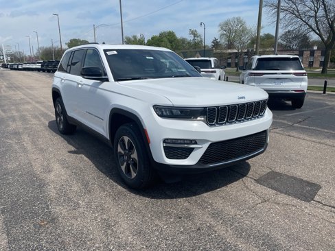 New 2025 Jeep Grand Cherokee Limited 4xe image 11