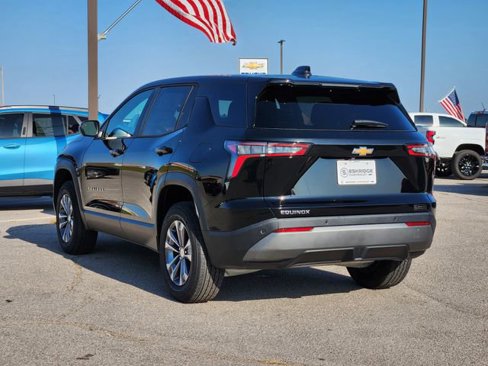 New 2026 Chevrolet Equinox LT image 3
