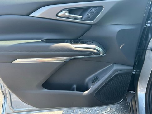 New 2026 Chevrolet Traverse LT w/ Sun and Wheel Package image 9