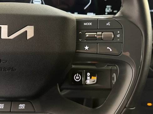 Used 2025 Kia EV9 Wind image 33