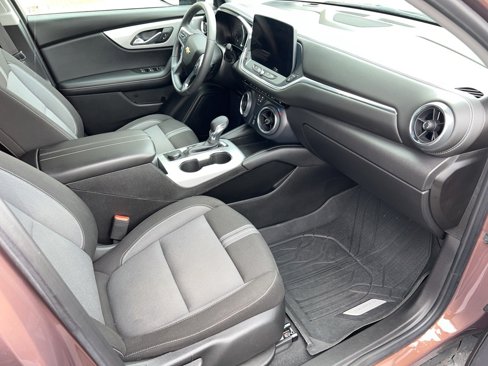 Used 2024 Chevrolet Blazer LT w/ Midnight/Sport Edition image 45