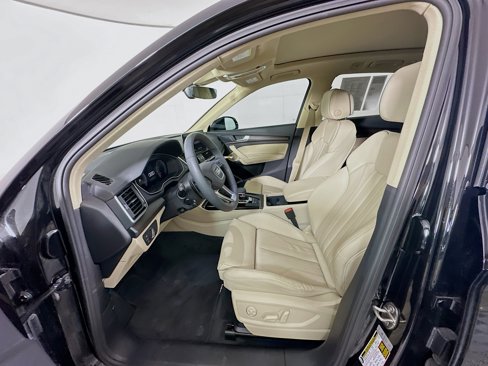 Used 2024 Audi Q5 2.0T Premium Plus w/ Premium Plus Package image 13