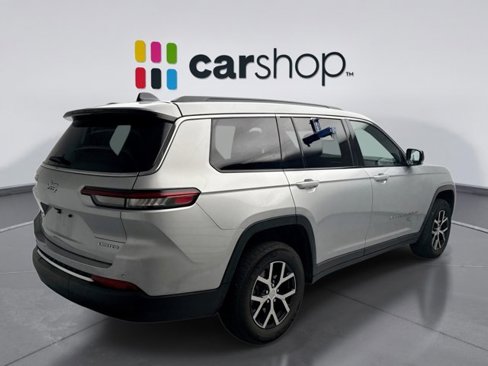Used 2024 Jeep Grand Cherokee L Limited image 5