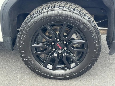Used 2024 GMC Sierra 1500 Elevation image 7