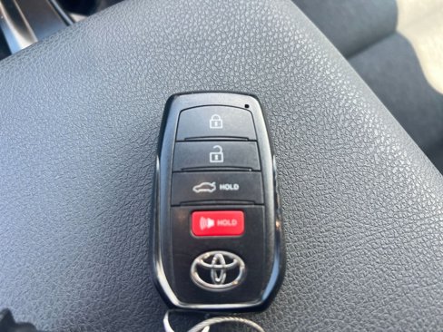 Used 2025 Toyota Camry LE image 22