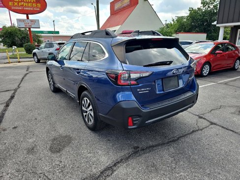 Used 2020 Subaru Outback Premium image 8