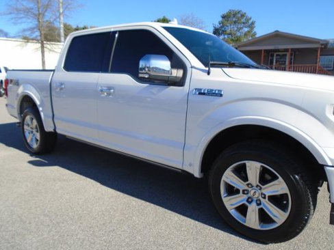 Used 2018 Ford F150 Platinum w/ Equipment Group 701A Luxury image 10