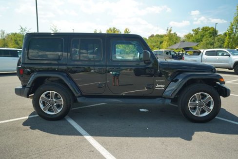 Used 2020 Jeep Wrangler Unlimited Sahara image 9