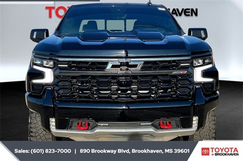 Used 2024 Chevrolet Silverado 1500 ZR2 w/ Technology Package image 3