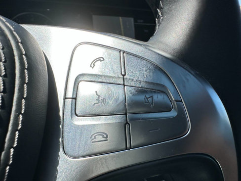 Used 2016 Mercedes-Benz S 550 Sedan image 37