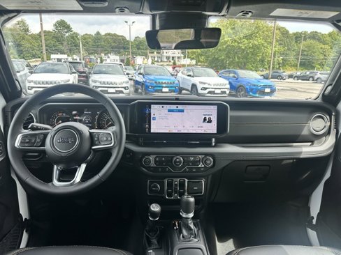 New 2025 Jeep Wrangler Sahara image 13