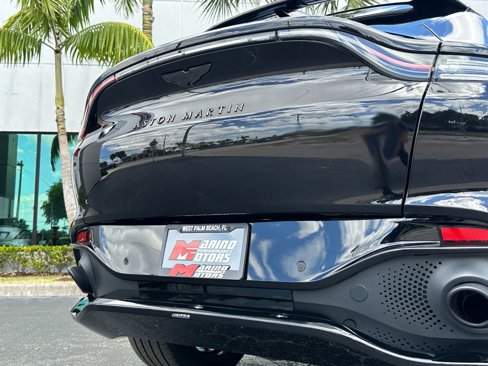 Used 2021 Aston Martin DBX image 35