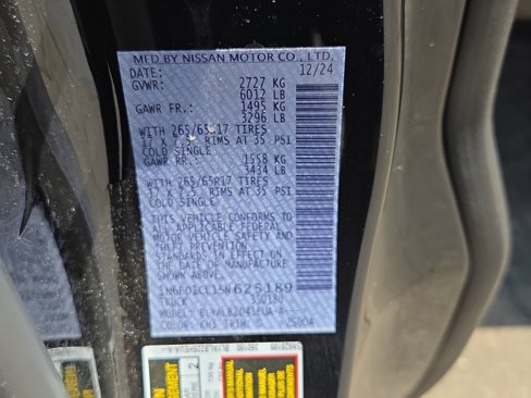 Used 2025 Nissan Frontier SV image 7