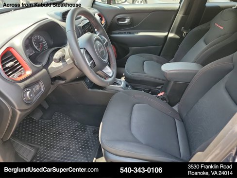 Used 2023 Jeep Renegade Trailhawk image 5