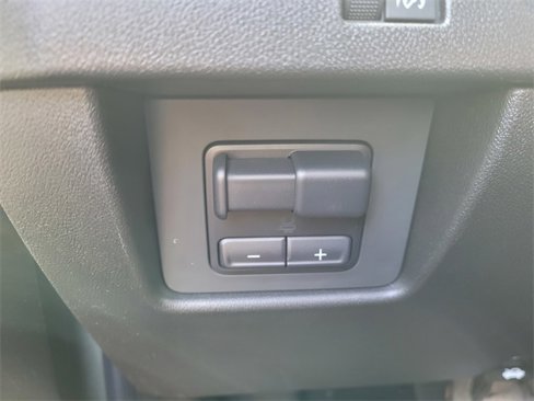 New 2025 GMC Canyon Elevation w/ Convenience Package image 20
