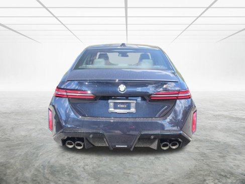 New 2026 BMW M5 w/ Executive Package image 7