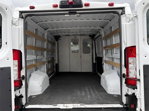 Used 2023 RAM ProMaster 2500 image 16