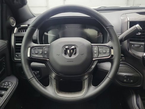 Used 2025 RAM 3500 Limited image 13