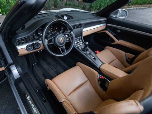 Used 2019 Porsche 911 Speedster image 14